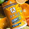 Preentrenamiento Ryse Project Blackout | Bomba, Energía, Fuerza | Cafeína, Vitacolina, Nitratos y Teobromina | 25 porciones (Sunny D Tangy Original)