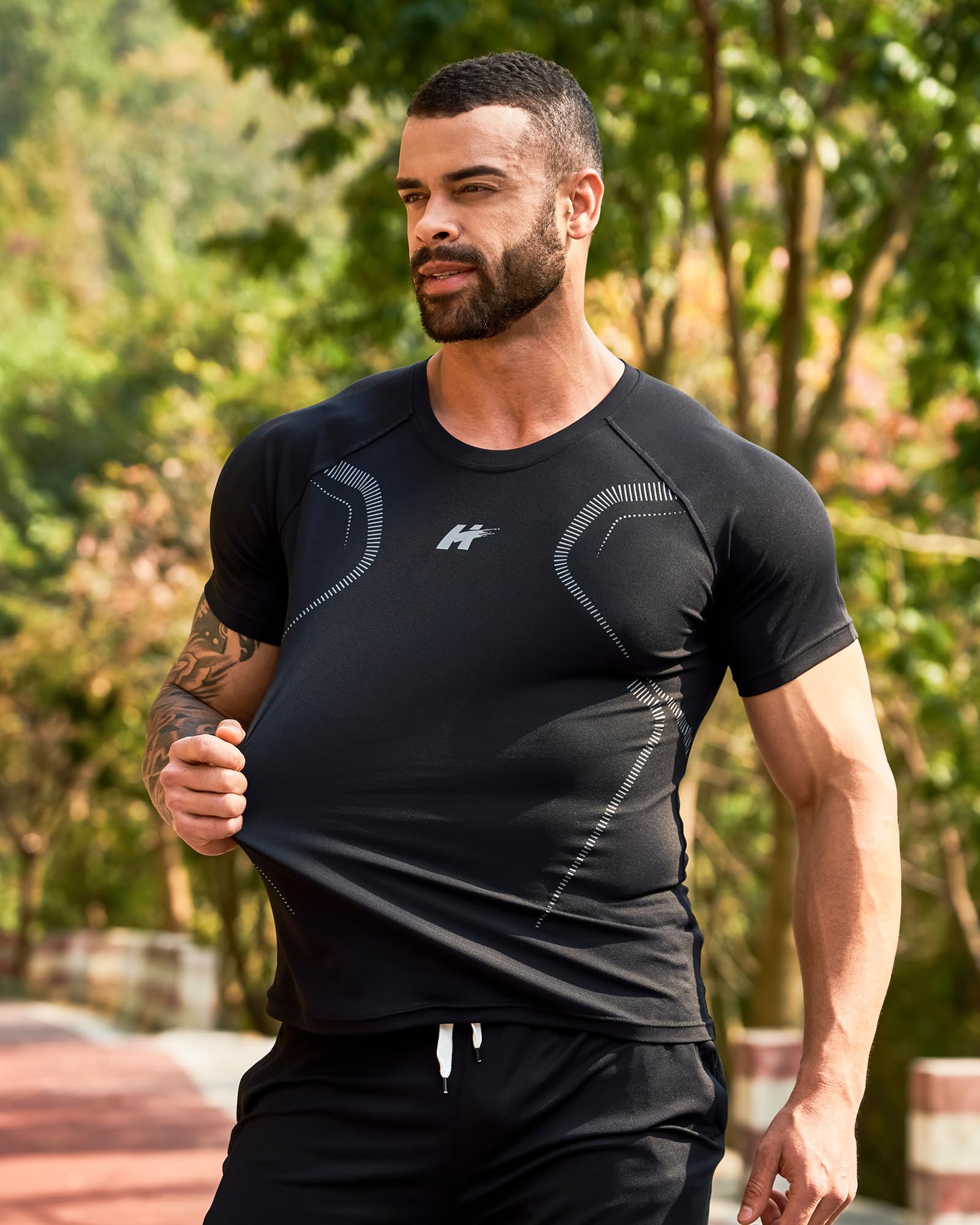LBL Leading the Better Life Men's Workout Shirts Dry Fit Moisture Wicking Short Sleeve Mesh Athletic T-Shirts Black L