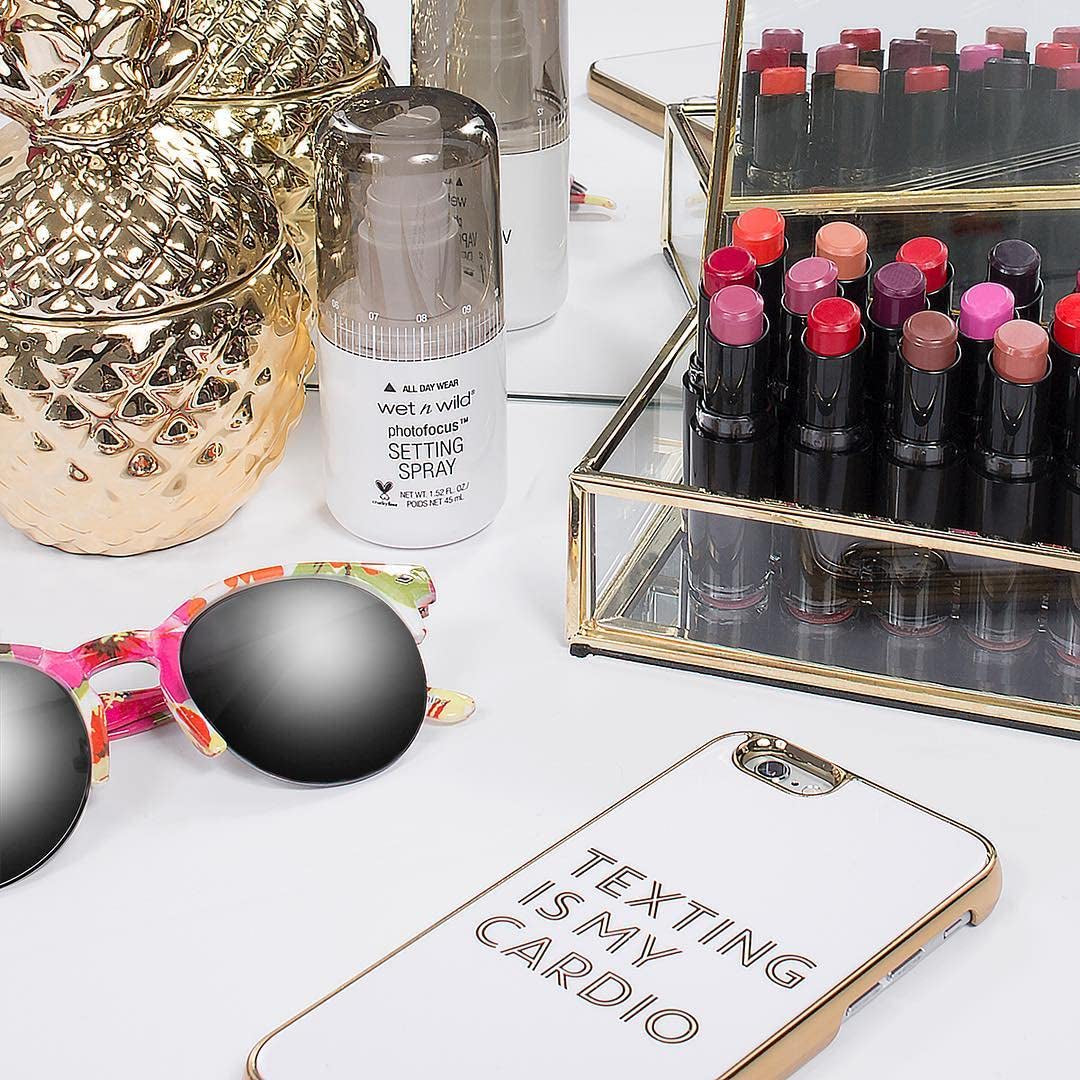 Silk Finish Lipstick| Hydrating Lip Color| Rich Buildable Color| Blind Date Red,0.54 Ounce (Pack of 1)